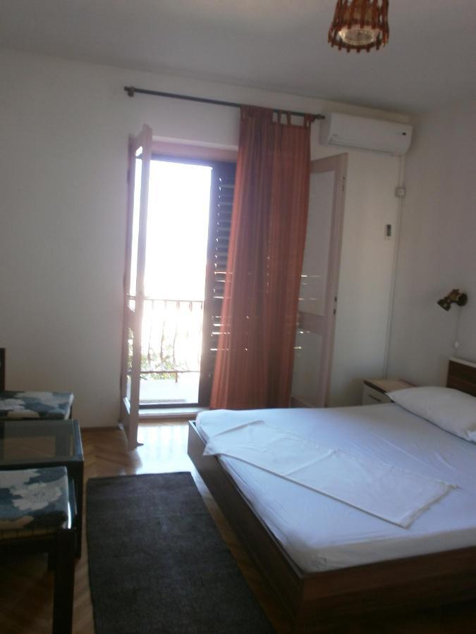 Apartments By The Sea Podgora, Makarska - 12326 エクステリア 写真